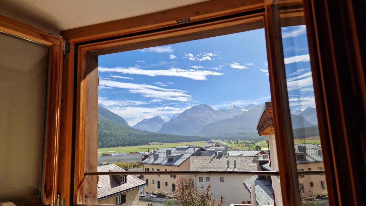 Bed and Breakfast Weisses Kreuz - Crusch Alva Самедан Экстерьер фото