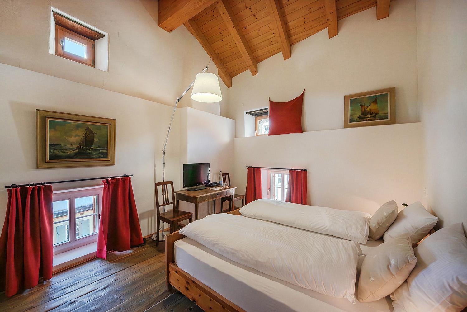 Bed and Breakfast Weisses Kreuz - Crusch Alva Самедан Экстерьер фото